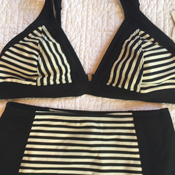 NWT ATHLETA bikini - Picture 3 of 8